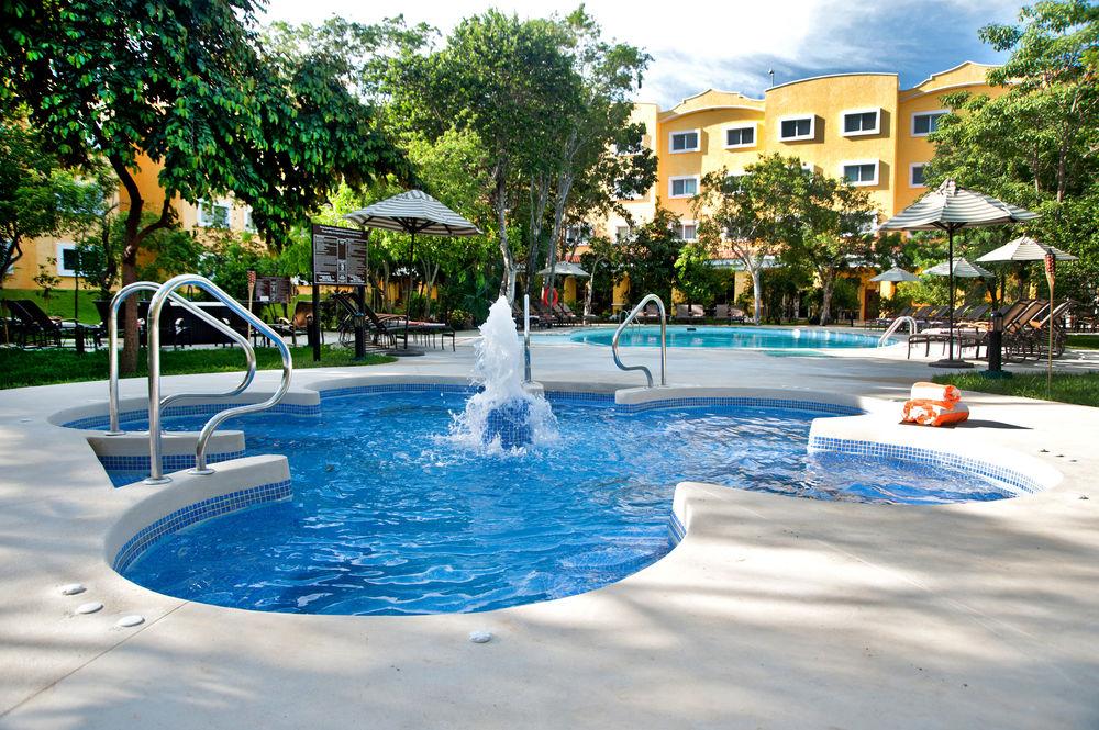 Courtyard By Marriott Cancun Airport Eksteriør billede